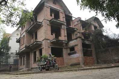 Nhiều người nghèo Hà Nội bỗng dưng có biệt thự lớn